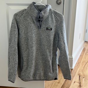 L.L. Bean like new Fleece pullover